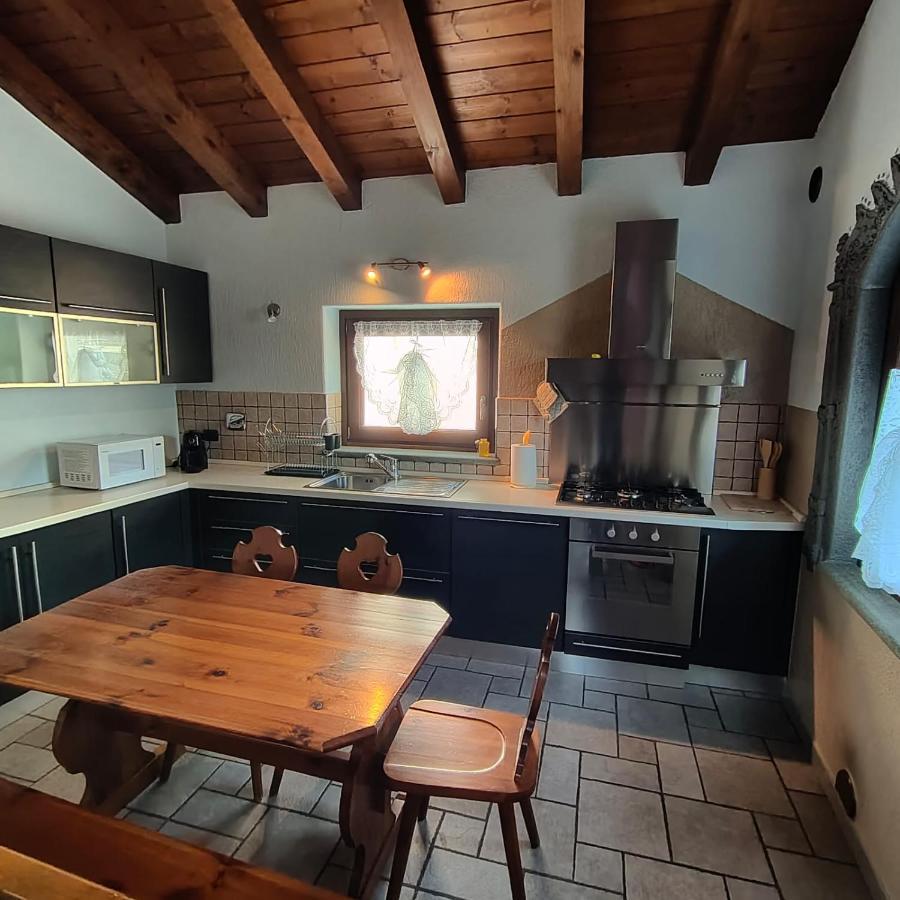 La Maison Lilla Fenis Eksteriør billede